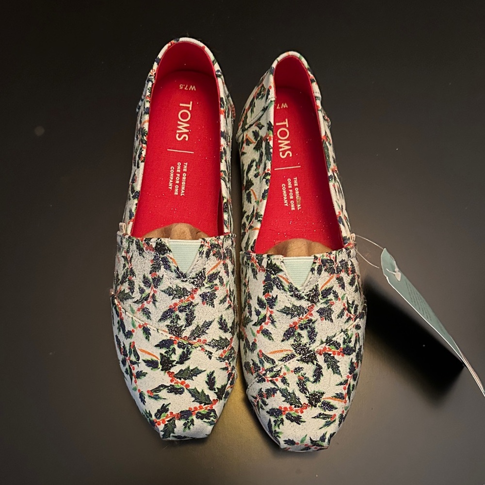 Toms Women's Floral Canvas Loafers - Red and Blue